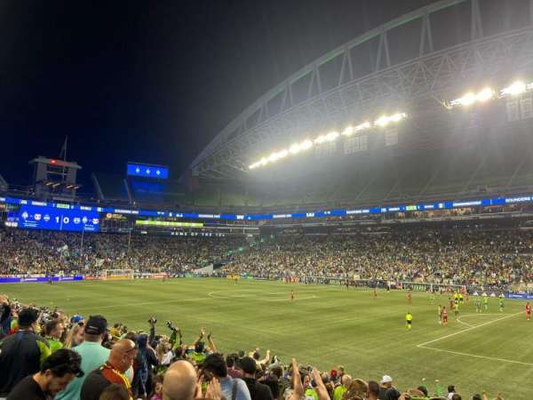 Lumen Field, section: 105, row: Q, seat: 3