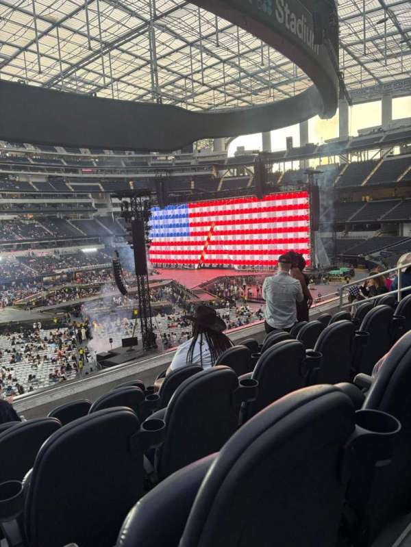 SoFi Stadium, section: C242, row: 5, seat: 11