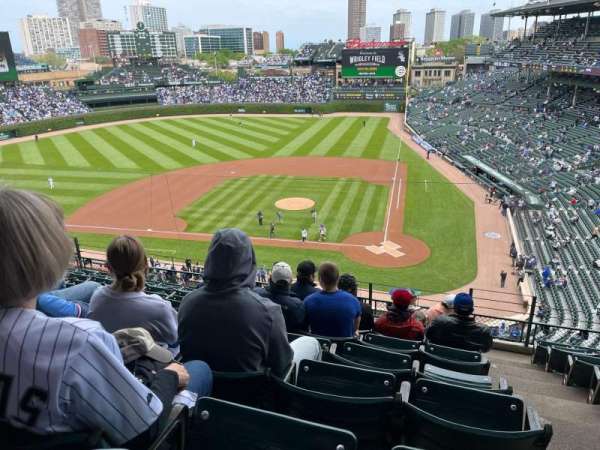Wrigley Field, section: 313L, row: 9, seat: 16