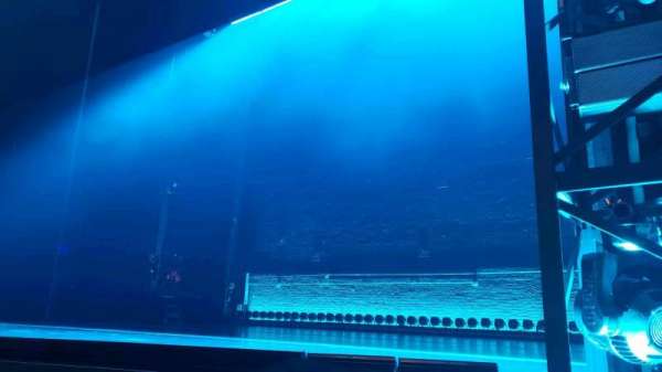 Broadhurst Theatre, section: Orchestra R, row: B, seat: 8