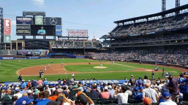 Citi Field, section: 122, row: 23, seat: 9