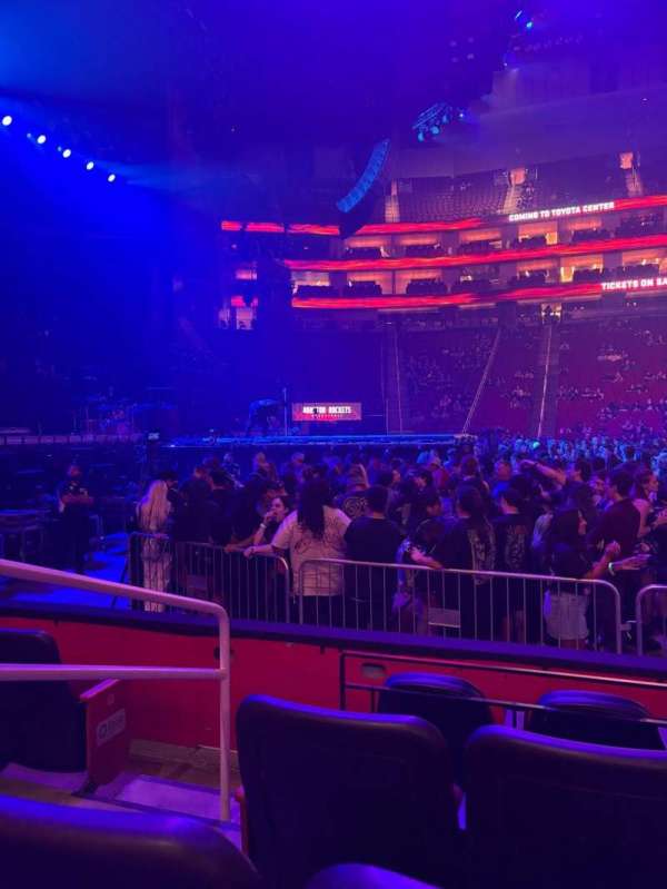 Toyota Center, section: 121, row: 4, seat: 15