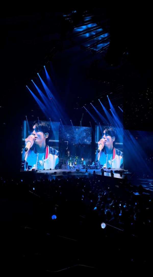 Madison Square Garden, section: 118, row: 6, seat: 16