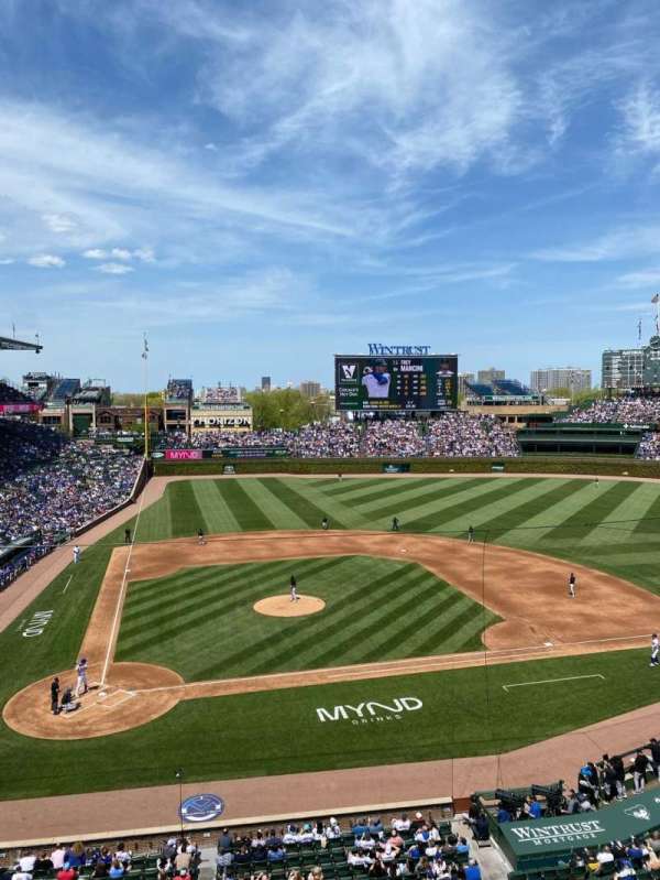 Wrigley Field, section: 322R, row: 1, seat: 8