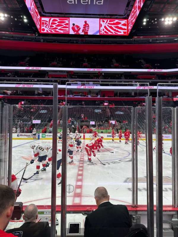 Little Caesars Arena, section: 109, row: 1, seat: 10