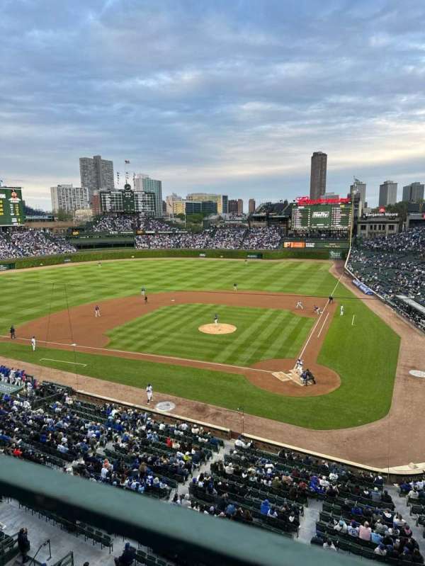 Wrigley Field, section: 314L, row: 1, seat: 4