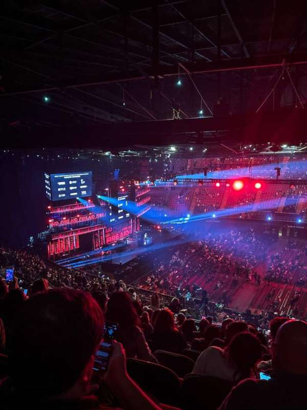 Kia Forum, section: 228, row: 18, seat: 13