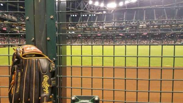 Chase Field, section: RFW, row: 1C, seat: 4