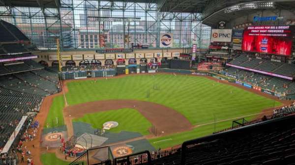Daikin Park, section: 422, row: 11, seat: 21