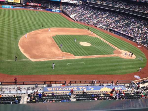 Citi Field, section: 423, row: 1, seat: 4