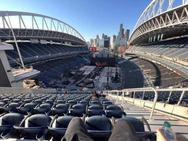 Lumen Field, section: 320, row: Z, seat: 2