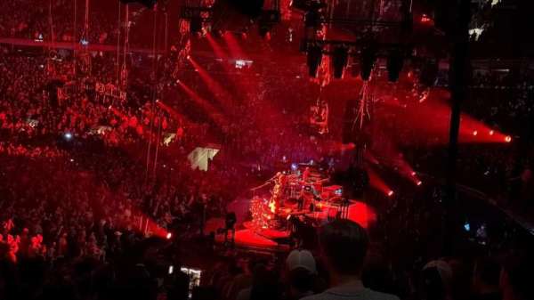 Madison Square Garden, section: 109, row: 14