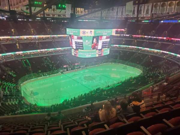 United Center, section: 321, row: 14, seat: 10