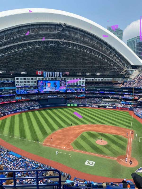Rogers Centre, section: 527, row: 12, seat: 20
