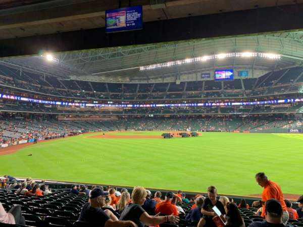 Daikin Park, section: 154, row: 17, seat: 20