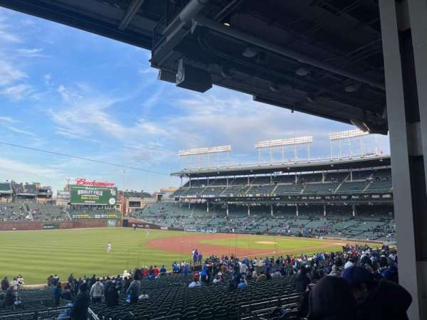 Wrigley Field, section: 206, row: 8, seat: 10
