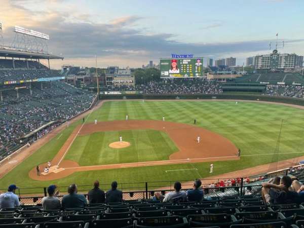 Wrigley Field, section: 323R, row: 9, seat: 8