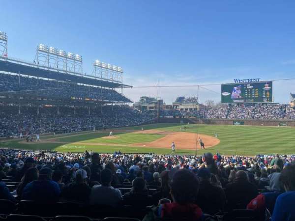 Wrigley Field, section: 226, row: 6, seat: 10