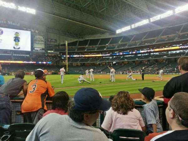 Daikin Park, section: 107, row: 4