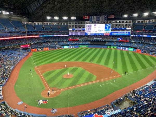 Rogers Centre, section: 522, row: 3, seat: 5