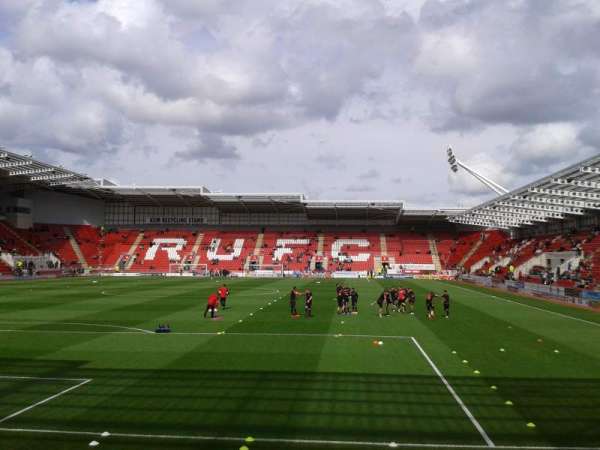 New York Stadium, section: South Stand