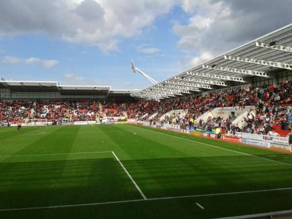 New York Stadium, section: South Stand