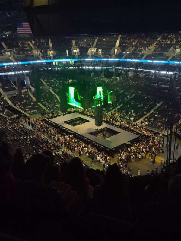 Spectrum Center, section: 221, row: S