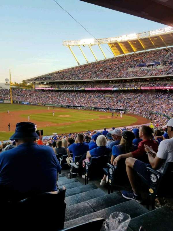 Kauffman Stadium, section: 216, row: LL, seat: 11