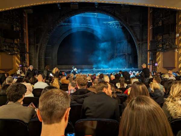 Lunt-Fontanne Theatre, section: Orchestra C, row: R, seat: 109