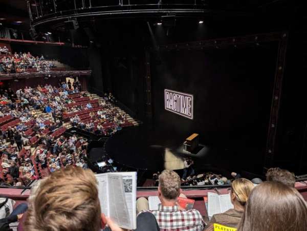 Vivian Beaumont Theater, section: Loge R, row: C, seat: 512