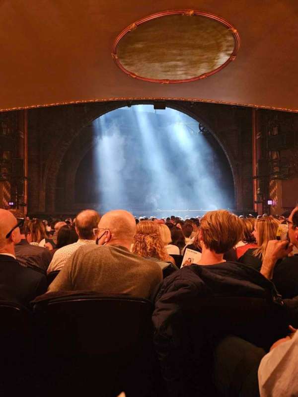 Lunt-Fontanne Theatre, section: Orchestra C, row: T, seat: 106