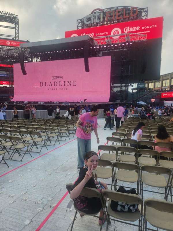 Citi Field, section: Floor B2, row: 14, seat: 1