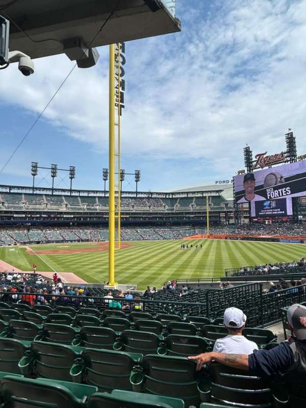 Comerica Park, section: 109, row: 43, seat: 9