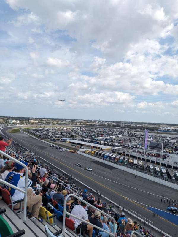 Daytona International Speedway, section: 435, row: 36, seat: 38