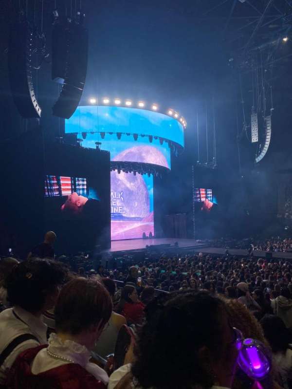 Accor Arena, section: Gradin O, row: 20, seat: 18