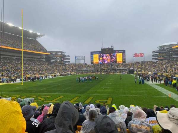 Acrisure Stadium, section: 124, row: M, seat: 14