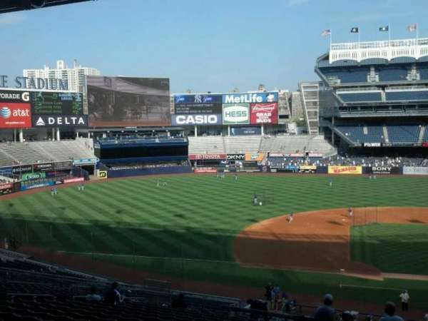 Yankee Stadium, section: 225, row: 19, seat: 2