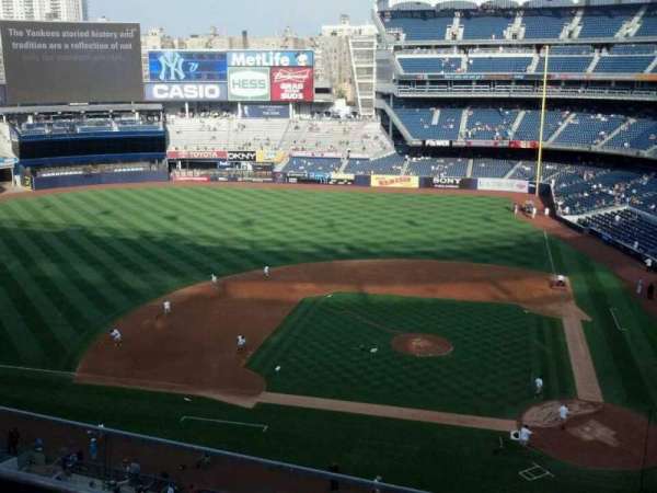 Yankee Stadium, section: 323, row: 3, seat: 8