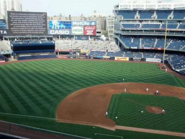Yankee Stadium, section: 324, row: 4, seat: 12