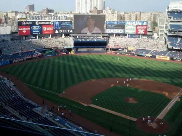 Yankee Stadium, section: 421, row: 4, seat: 10