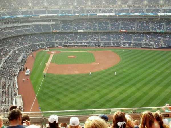 Yankee Stadium, section: 406, row: 6, seat: 5