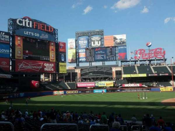 Citi Field, section: 125, row: 21, seat: 15