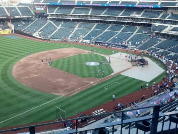 Citi Field, section: 425, row: 3, seat: 18