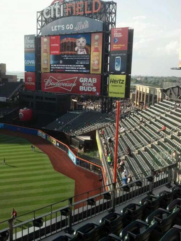 Citi Field, section: 401, row: 5, seat: 2