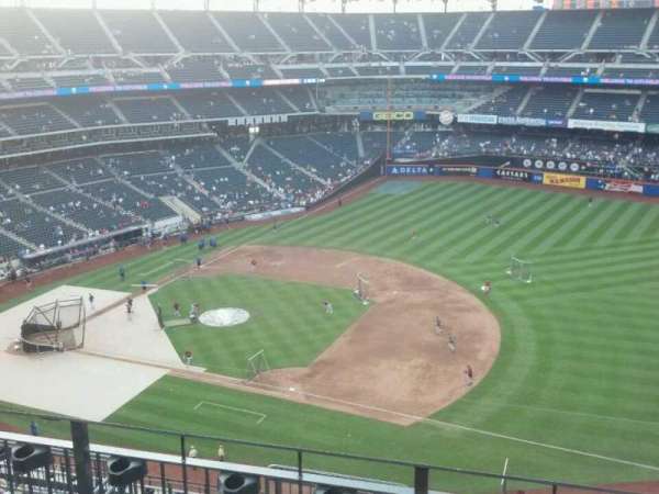 Citi Field, section: 505, row: 4, seat: 10