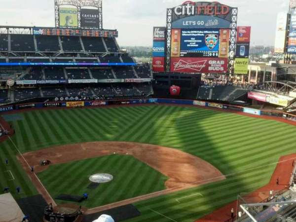 Citi Field, section: 511, row: 6, seat: 7