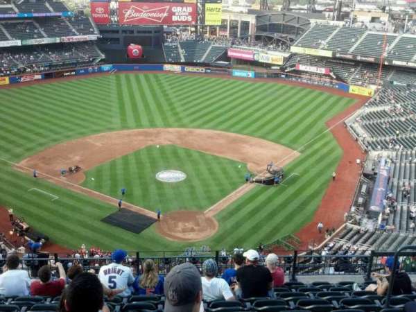 Citi Field, section: 515, row: 10, seat: 8