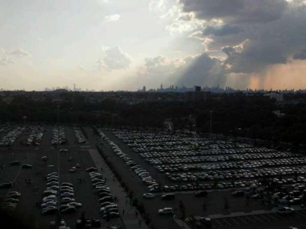 Citi Field, section: 520, row: 17, seat: 15