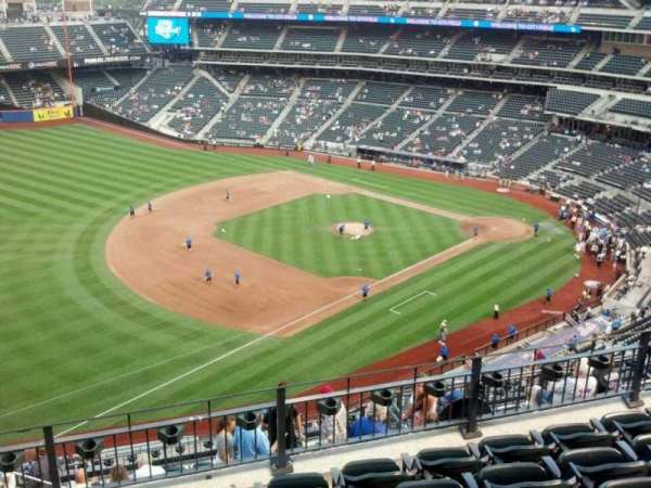 Citi Field, section: 525, row: 6, seat: 18