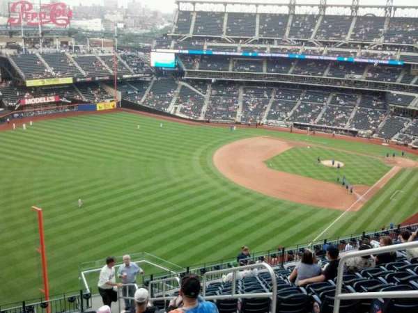 Citi Field, section: 529, row: 13, seat: 4